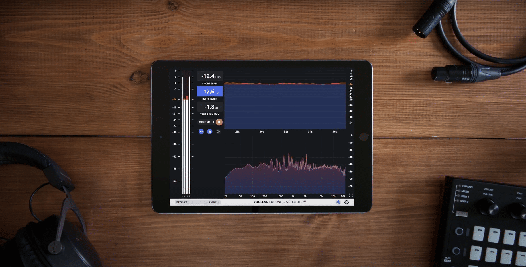 Youlean Loudness Meter Lite (iOS) - Overview  Introducing Youlean Loudness  Meter LITE for iOS! 🔔🔔🔔 Since I started producing on a desktop computer,  I wanted to have a meter always available